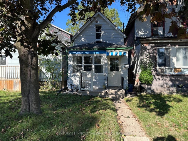 165 Dundas Street N, Cambridge