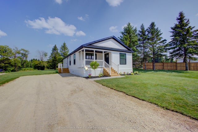 212 Spruce Drive, West Grey