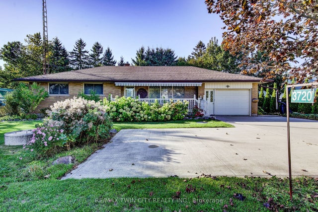 3720 Manser Road, Wellesley
