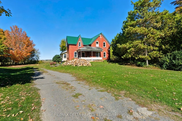 12633 North Wing Road, North Dundas