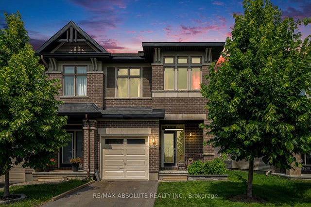 560 Triangle Street N, Kanata
