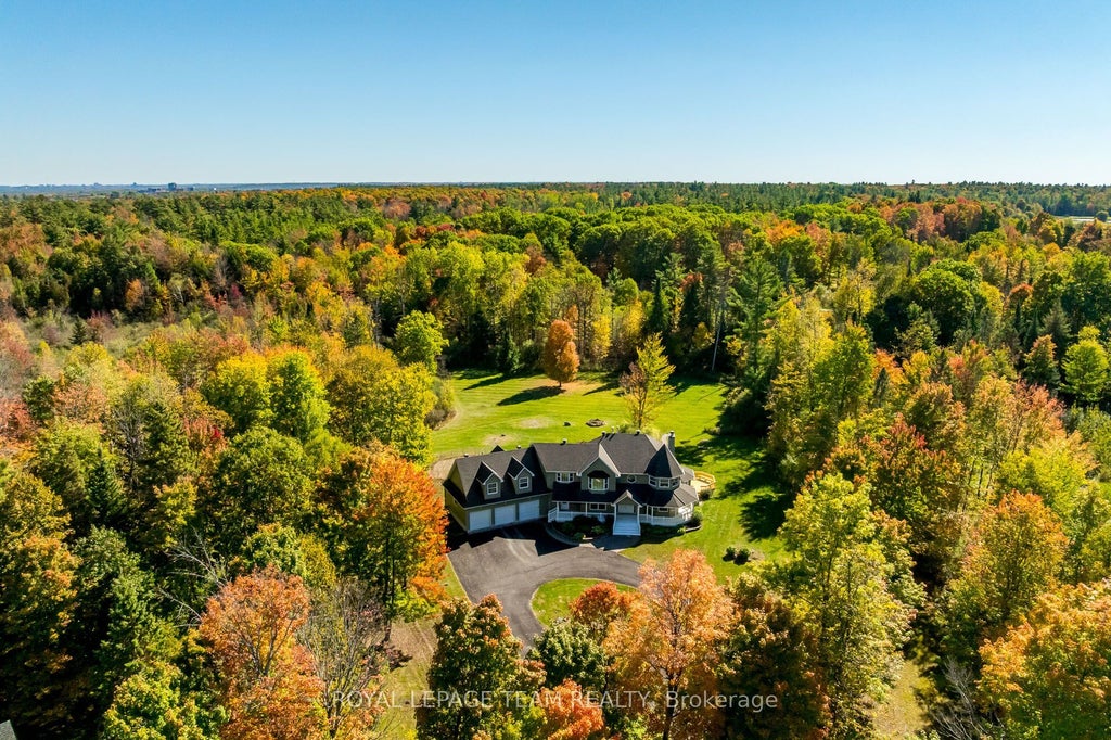 38 Marchvale Drive, Kanata