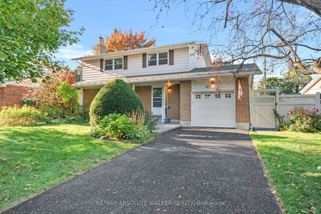 917 Rand Avenue, Billings Bridge - Riverside Park and Area