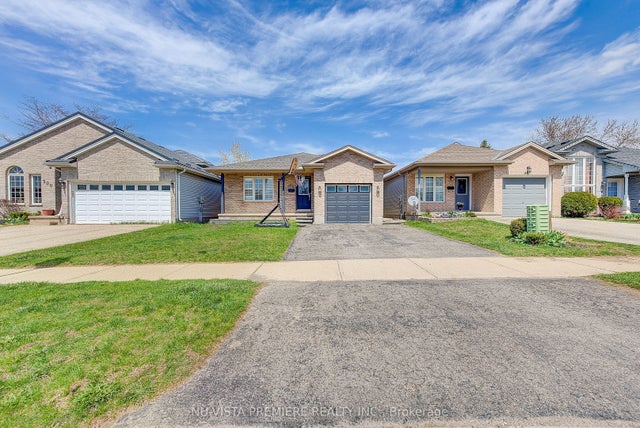 494 Exmouth Circle, London East