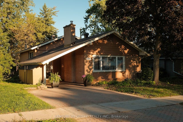 1518 Westbrook Drive, Peterborough