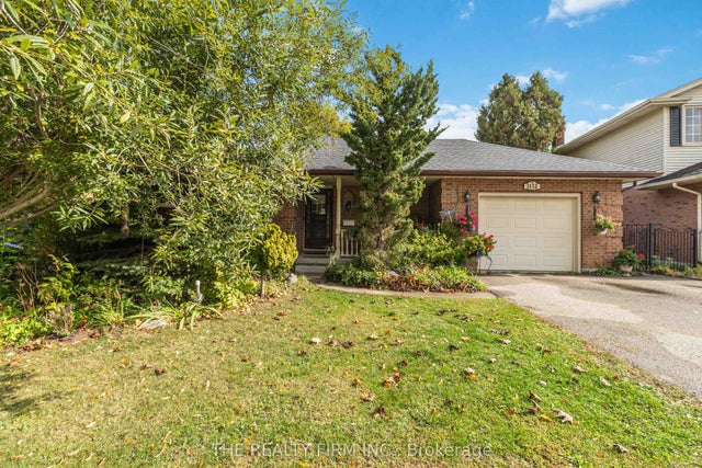 1132 Iroquois Crescent, Woodstock