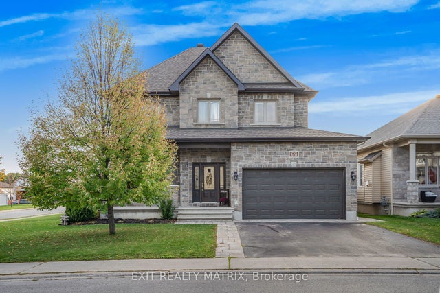 301 Colmar Street, Russell
