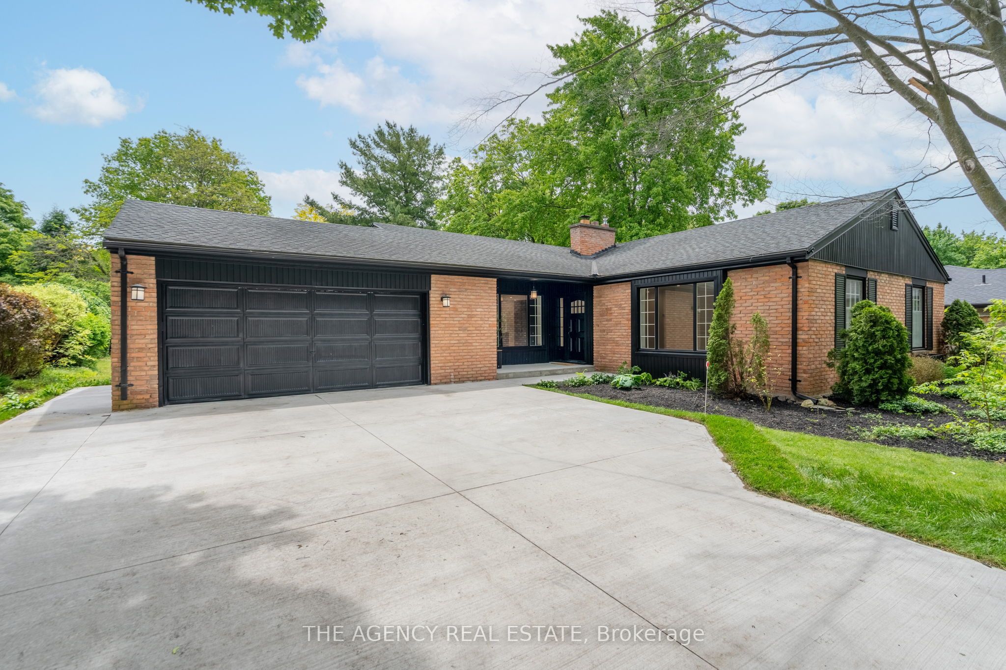 Photo of Listing #X12441030