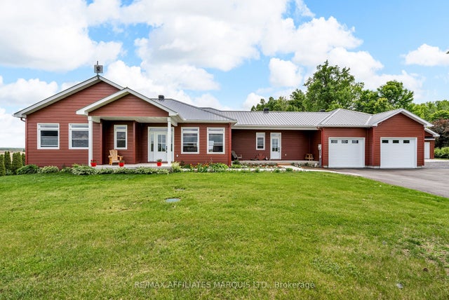 21038 Mccormick Road, North Glengarry