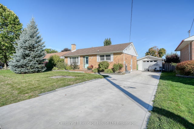 1061 Elora Road, Woodstock