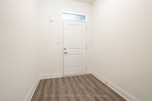 16 Clear Valley Lane, Hamilton