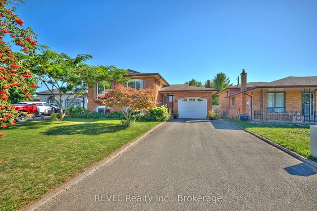 6 Charleen Circle, St. Catharines