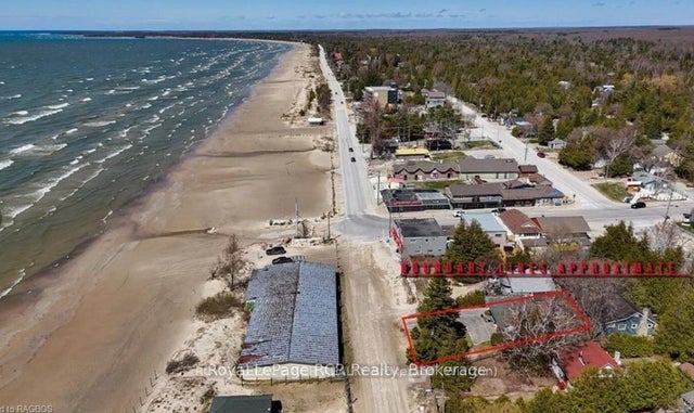 9 Lakeshore Boulevard S, South Bruce Peninsula