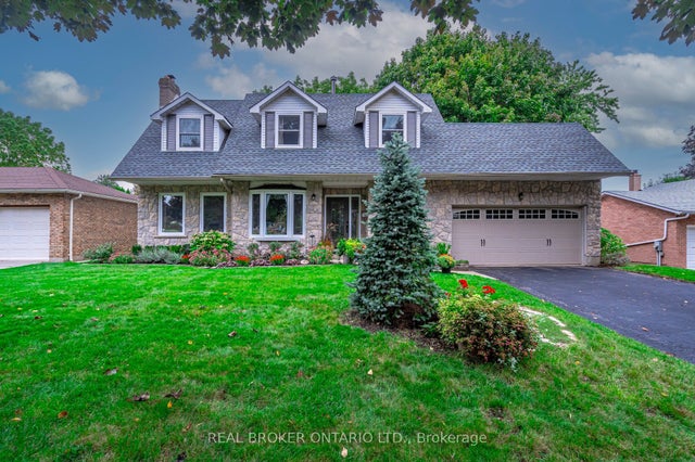 15 Blue Forest Drive, Grimsby