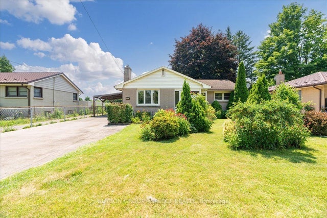1697 Moffatt Avenue, London East