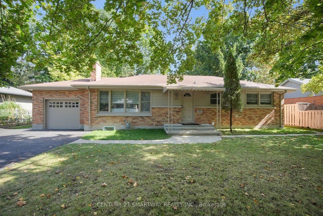 633 Donegal Drive, London North