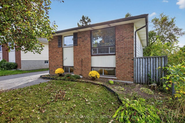 393 Southpark Drive, Peterborough