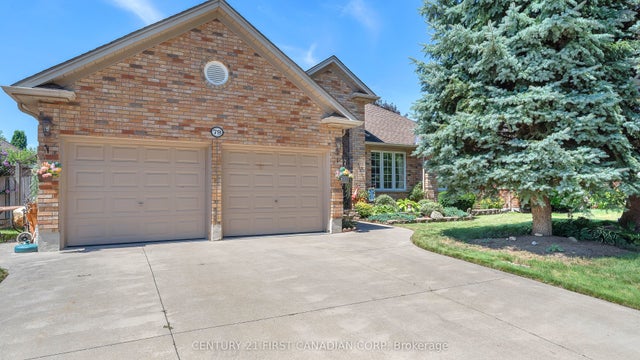 79 Wintergarden Road, London East