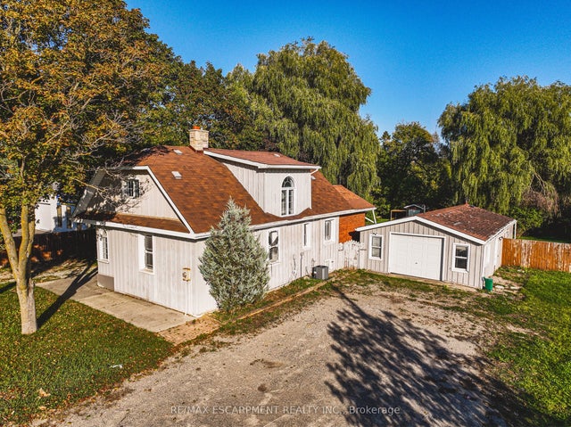 9589 Wellington 124 Road, Erin