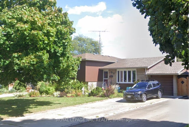 61 Prince Philip Drive, St. Catharines