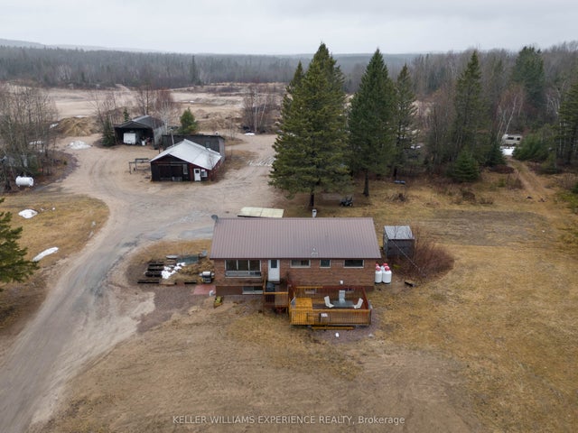 692 Forest Lake Road, Joly