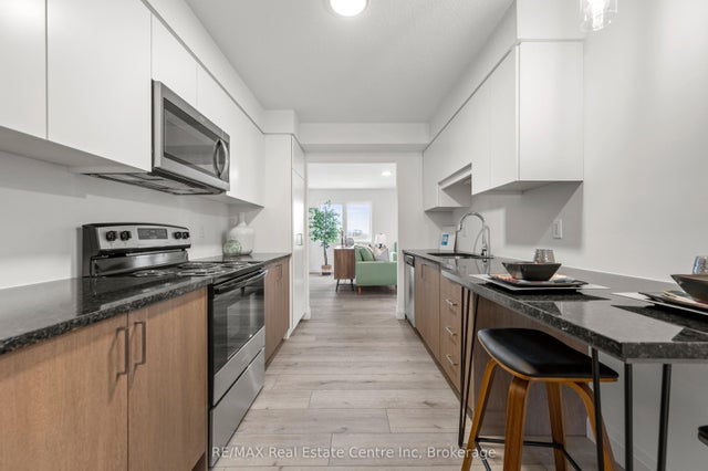 182 Bridge Crescent 6, Minto