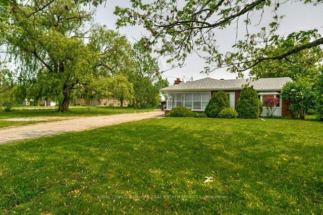 114 Second Road E, Hamilton