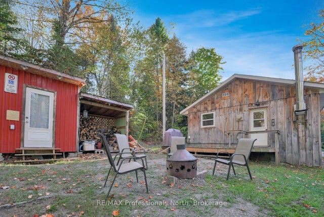 1196 Hagen Road, Highlands East