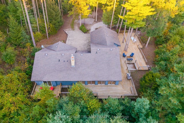 10395 Pinetree Drive, Lambton Shores