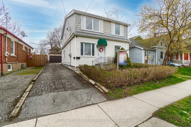 160 Welland Avenue, St. Catharines