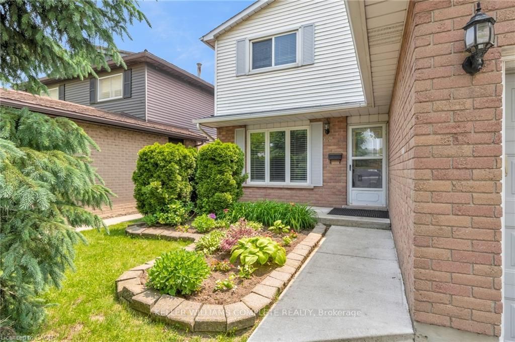 14 Oceanic Drive, Hamilton