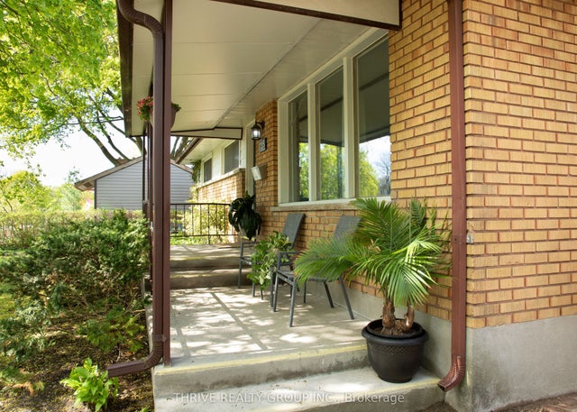 1215 Michael Street, London East