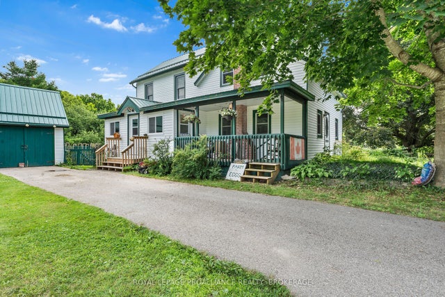 718 Jones Falls Road, Rideau Lakes