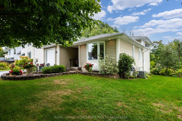 605 Arthur Street, Gananoque