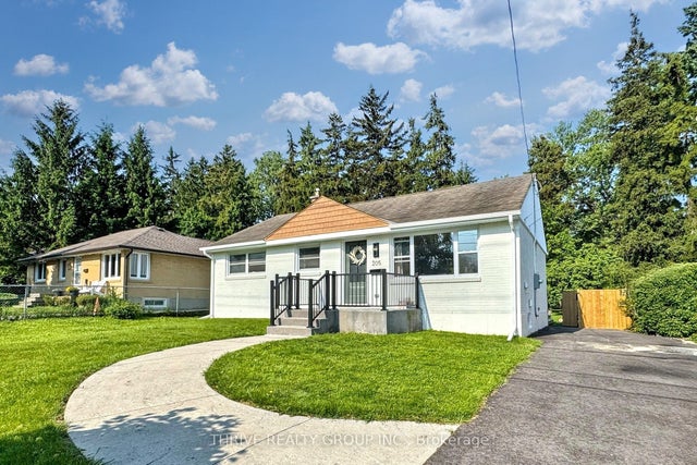 205 Trowbridge Avenue Lower, London South