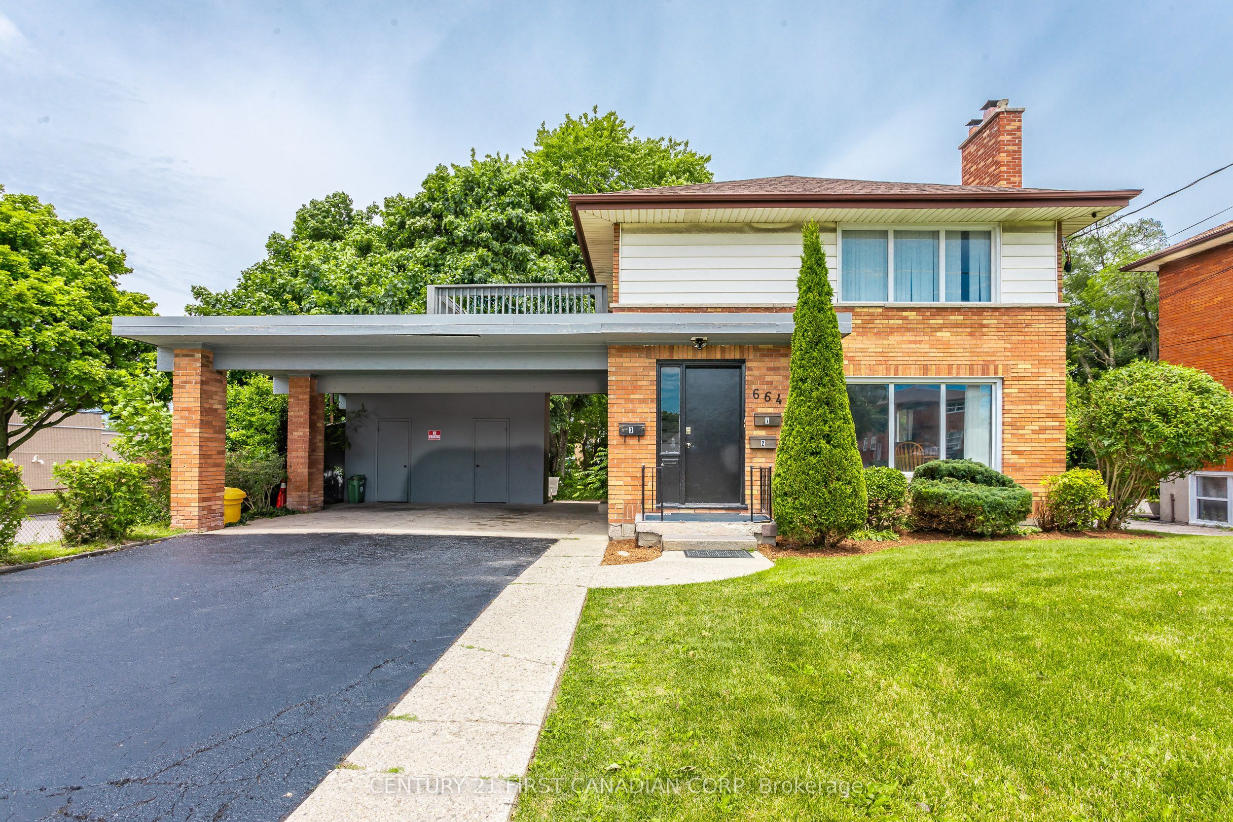 Photo of Listing #X12446430