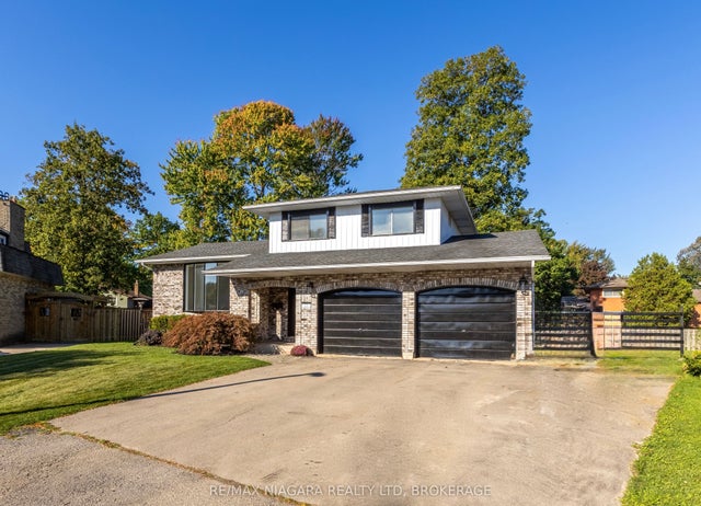 22 Little John Court, Welland