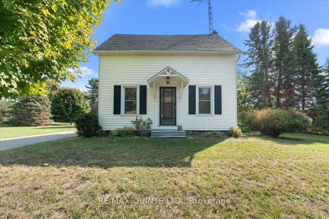 1501 County Road 12 Road, Prince Edward County