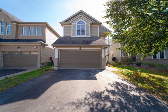 214 Huntsville Drive, Kanata