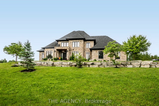 7645 Maltby Road E, Puslinch