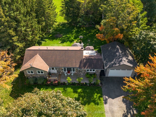 21532 Grey 16 Road, Chatsworth