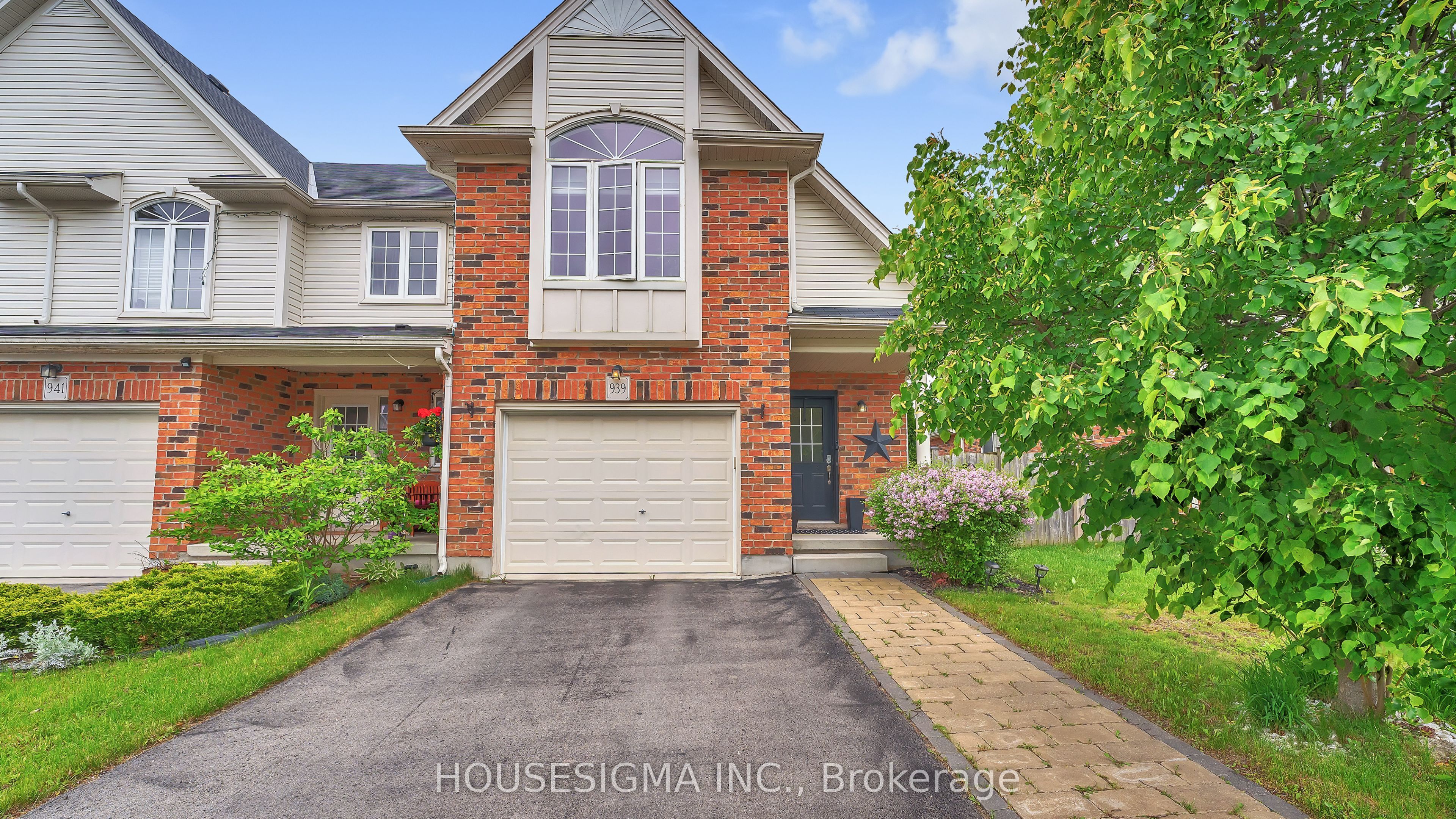 Photo of Listing #X12448493