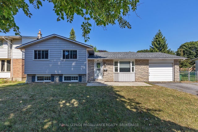 63 Old Oak Road, Kingston