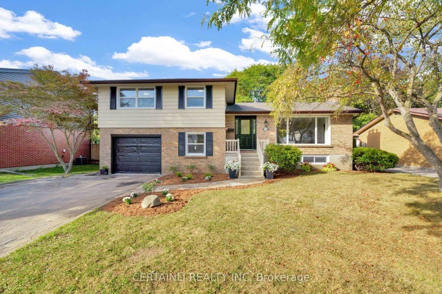 1180 Guildwood Boulevard, London North