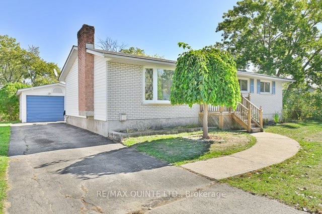 53 Water Street, Quinte West