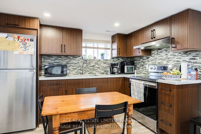 146 East 34th Street Lower Unit, Hamilton