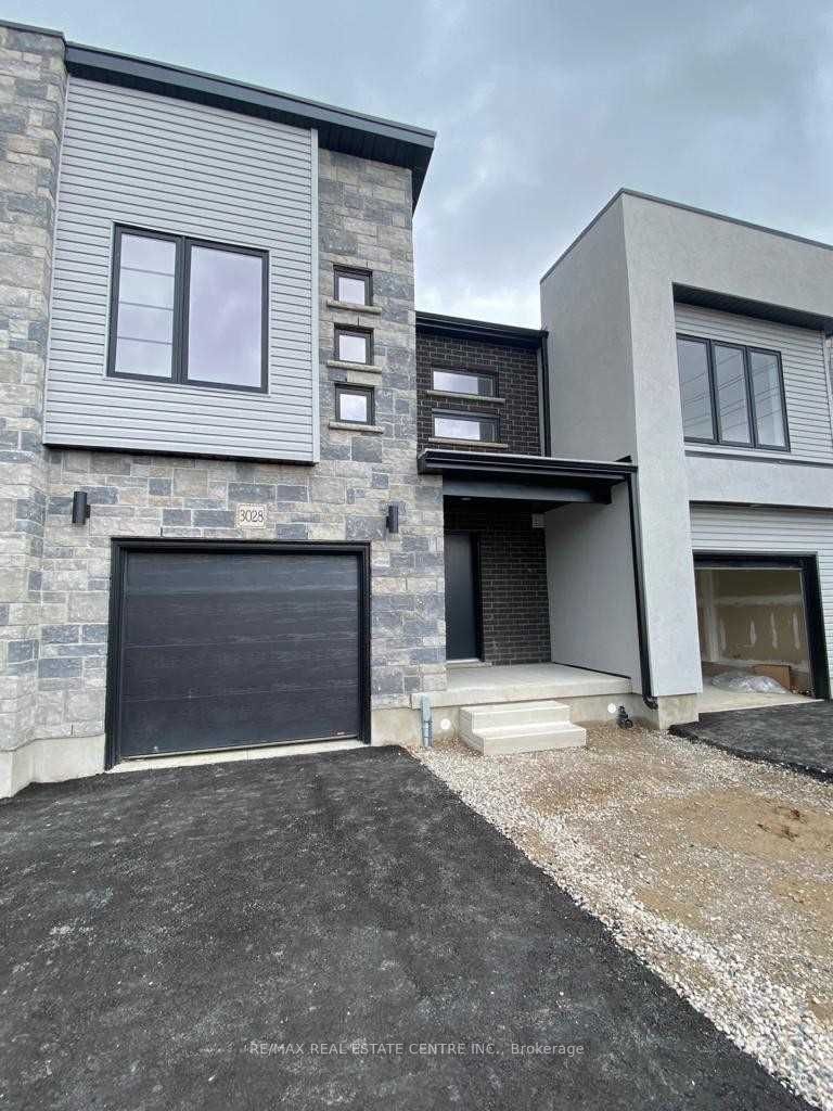 Photo of Listing #X12449851