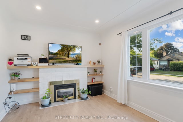 445 Mornington Avenue, London East