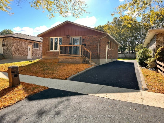 5698 Heritage Drive, Niagara Falls