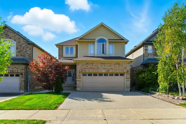 151 Royal Winter Drive, Hamilton